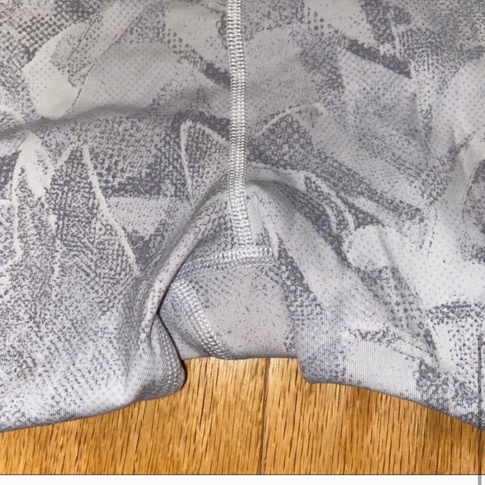 Lululemon Wunder Under Hi-Rise Tight 28" Size 6 - Picture 8 of 10